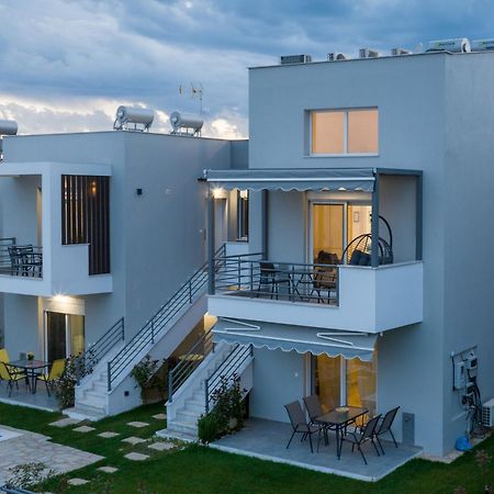 Апартаменти Kleoniki & Irida Residential Complexes Офриніо Екстер'єр фото